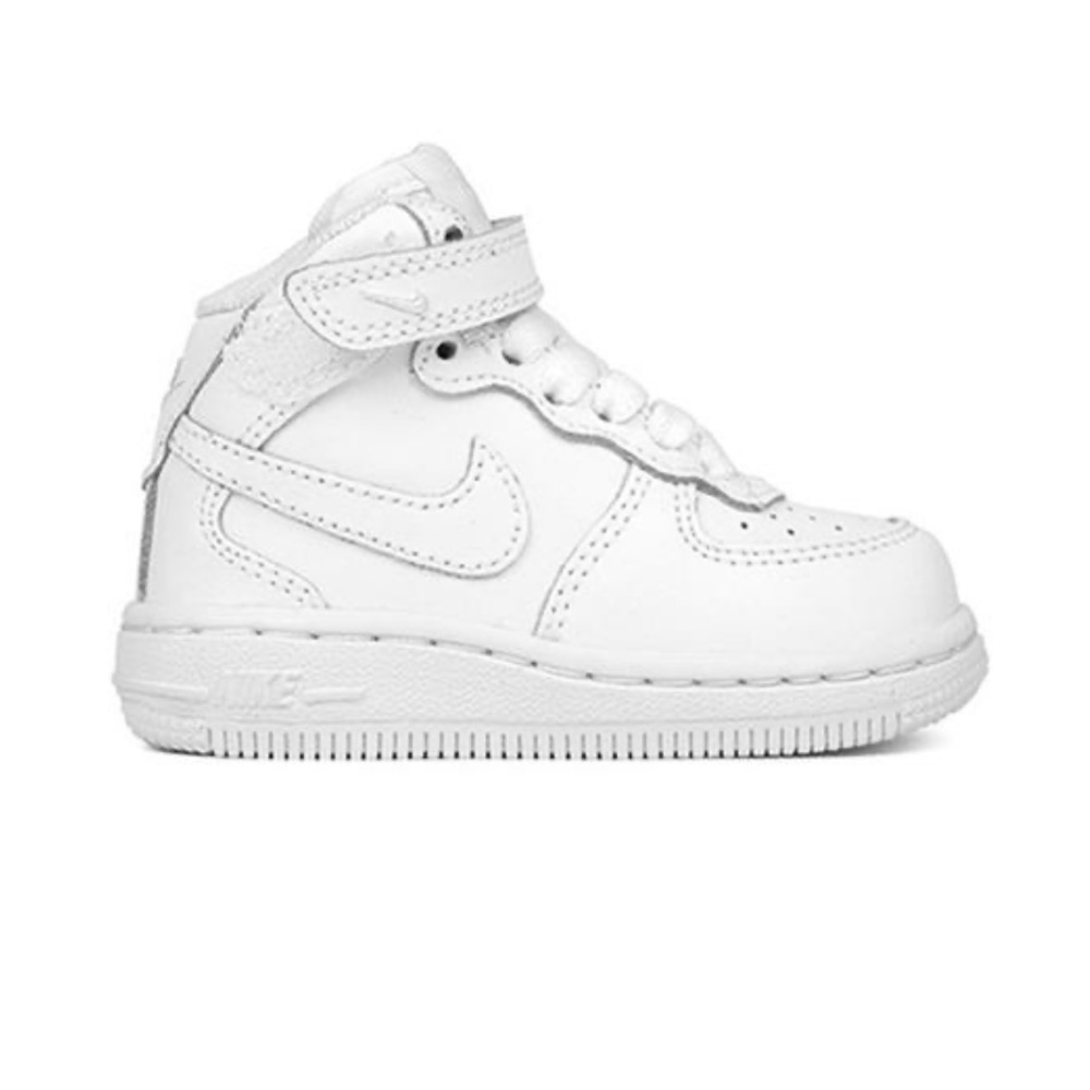 NWT Nike toddler Air Force 1 Mid. Size 5c